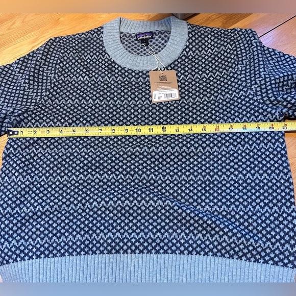 Patagonia Women's L Large Recycled Wool-Blend Crewneck Sweater Blue NWT Cozy - Picture 7 of 9